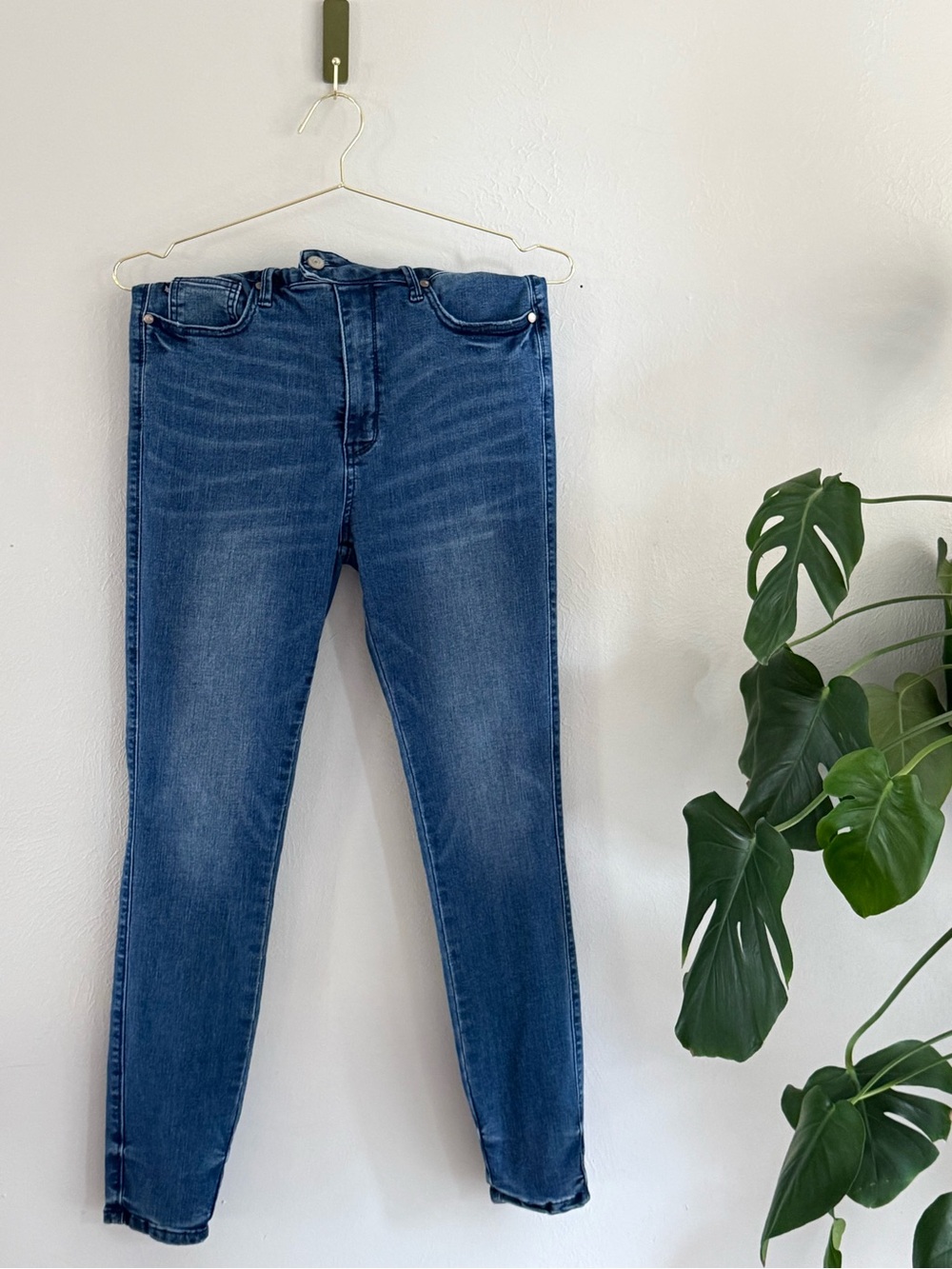 Judy Blue Dark Wash Skinny Jeans